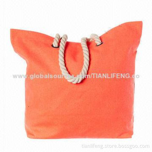 The Essential Beach Bag for Coral Color